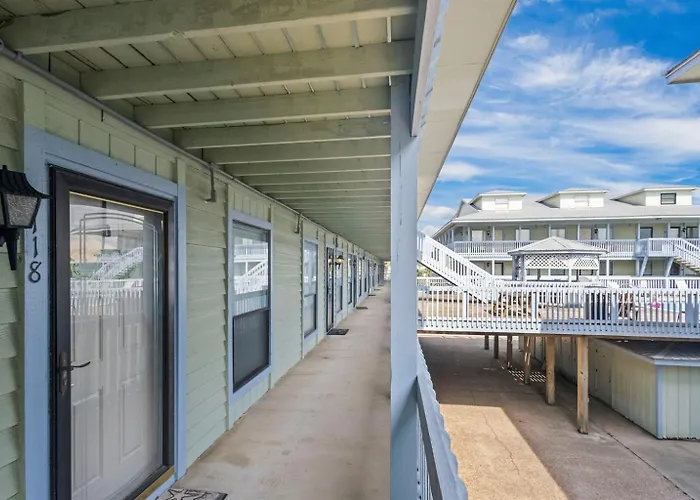 The Cove A118 Cozy Lagoon Getaway * Gulf Shores