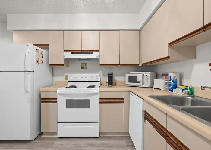 The Cove A118 Cozy Lagoon Getaway * Gulf Shores