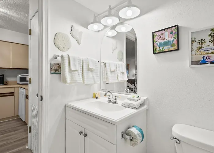 The Cove A118 Cozy Lagoon Getaway Apartment *